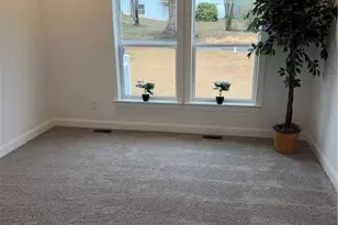 113 Hill St, Jonesville, NC 28642 - Photo 12