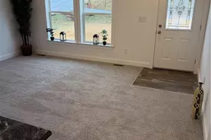 113 Hill St, Jonesville, NC 28642 - Photo 2