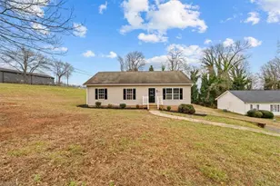 3707 Ribbon Ln, Winston-Salem, NC 27107 - Photo 2