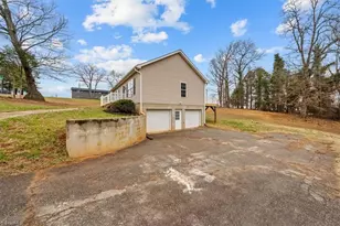 3707 Ribbon Ln, Winston-Salem, NC 27107 - Photo 28