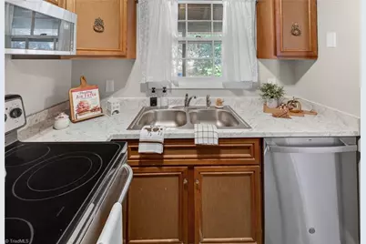 311 Salisbury Street #5, Kernersville, NC 27284 - Photo 14