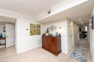 1101 Elm St, Greensboro, NC 27401 - Photo 2