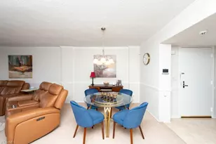 1101 Elm St, Greensboro, NC 27401 - Photo 8