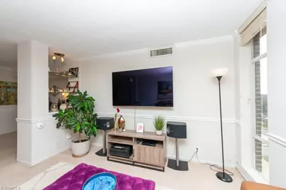 1101 Elm Street #1101, Greensboro, NC 27401 - Photo 4