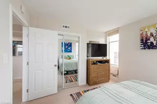 1101 Elm St, Greensboro, NC 27401 - Photo 30