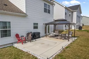 723 Palomino Mustang Dr, Whitsett, NC 27377 - Photo 34