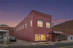 226 Settle St, Reidsville, NC 27320 - Photo 2