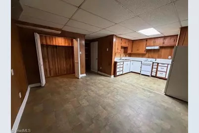 1806 Walker Avenue #D, Greensboro, NC 27403 - Photo 2