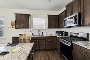 940 Bloomington Wy, High Point, NC 27265 - Photo 10