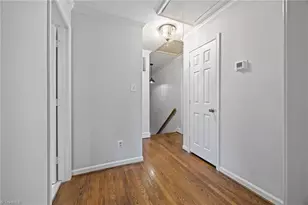 804 Forest Hill Dr, Greensboro, NC 27410 - Photo 22