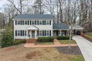 804 Forest Hill Dr, Greensboro, NC 27410 - Photo 2