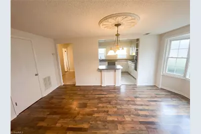 2202 Huntington Road #F1, Burlington, NC 27215 - Photo 4