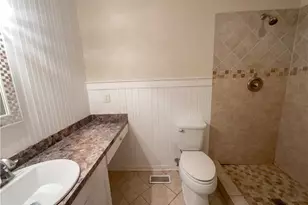 2202 Huntington Rd, Burlington, NC 27215 - Photo 18