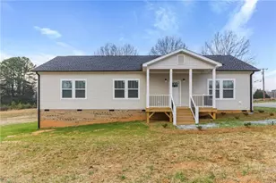444 Hastings Hill Rd, Kernersville, NC 27284 - Photo 2