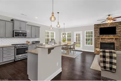 2502 Redwood Hill Court, Kernersville, NC 27284 - Photo 6