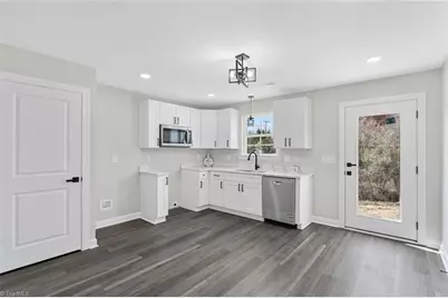 821 Bridge Street, Eden, NC 27288 - Photo 10