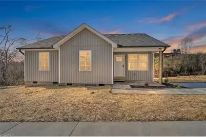 821 Bridge Street, Eden, NC 27288 - Photo 2