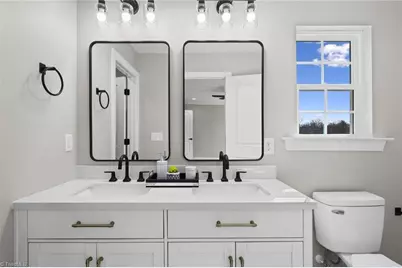 819 Bridge Street, Eden, NC 27288 - Photo 18