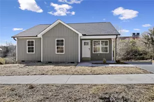 819 Bridge St, Eden, NC 27288 - Photo 1