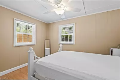 718 Lake Drive 9, Lexington, NC 27292 - Photo 8