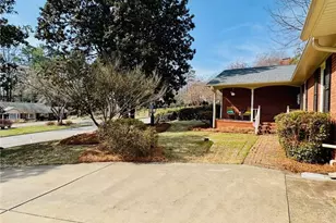 3315 Paddington Ln, Winston-Salem, NC 27106 - Photo 4