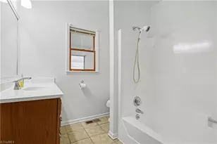 210 Parkway Ave, High Point, NC 27262 - Photo 18