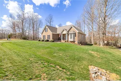 121 Bent Willow Way, Reidsville, NC 27320 - Photo 4