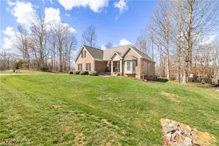 121 Bent Willow Way, Reidsville, NC 27320 - Photo 4