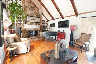 512 Forest Ln, Yadkinville, NC 27055 - Photo 4