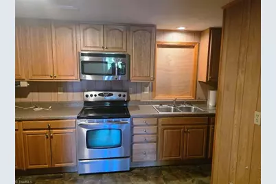 614 Bryant Street, Eden, NC 27288 - Photo 16