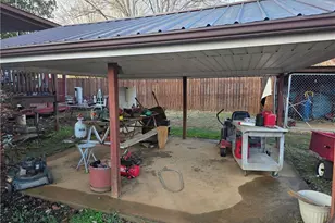 614 Bryant St, Eden, NC 27288 - Photo 6