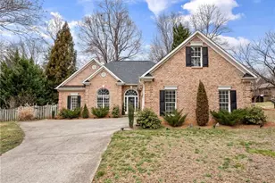 105 Bridal Crossing Dr, Winston-Salem, NC 27106 - Photo 1