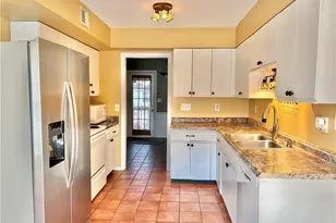 3934 New Garden Park, Greensboro, NC 27410 - Photo 4