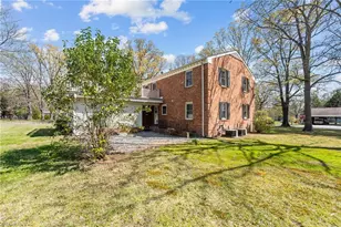 301 Jones St, Graham, NC 27253 - Photo 40