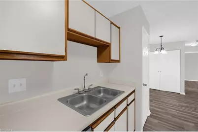 511 Mystic Drive #E, Greensboro, NC 27406 - Photo 18