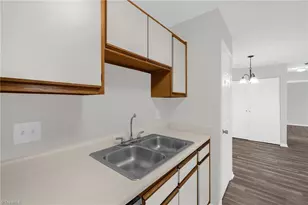 511 Mystic Dr, Greensboro, NC 27406 - Photo 18