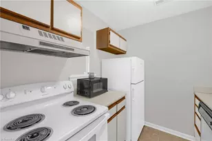 511 Mystic Dr, Greensboro, NC 27406 - Photo 16