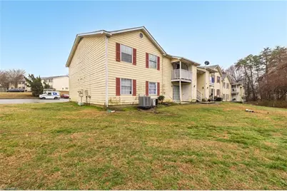 511 Mystic Drive #E, Greensboro, NC 27406 - Photo 2