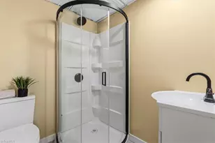 803 Sunset Dr, High Point, NC 27262 - Photo 40