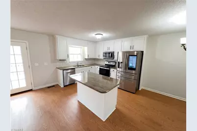 332 Cutty Sark Road, Winston-Salem, NC 27103 - Photo 2