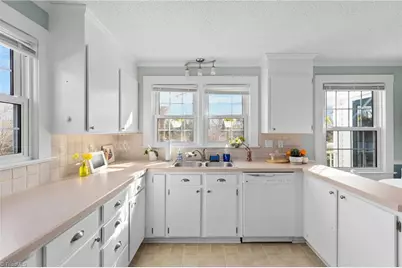 1256 Irving Street, Winston-Salem, NC 27103 - Photo 8