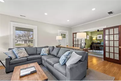 2250 Rosewood Avenue, Winston-Salem, NC 27103 - Photo 8