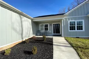 261 Summerlyn Dr, Mocksville, NC 27028 - Photo 2