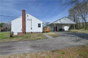 416 Greenwood Dr, High Point, NC 27262 - Photo 32