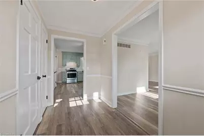 4902 Forest Oaks Drive, Greensboro, NC 27406 - Photo 2