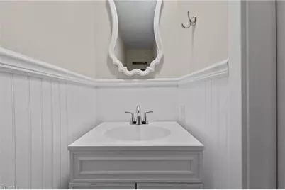 4902 Forest Oaks Drive, Greensboro, NC 27406 - Photo 30