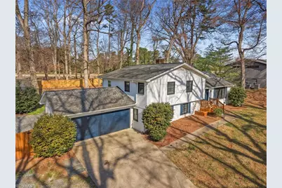 4902 Forest Oaks Drive, Greensboro, NC 27406 - Photo 40