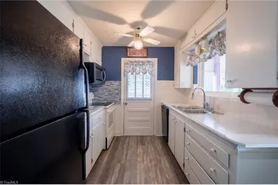 520 Gales Avenue, Winston-Salem, NC 27103 - Photo 8