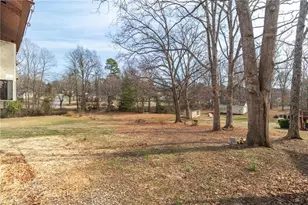 123 Rocky Knoll Cir, Greensboro, NC 27406 - Photo 30