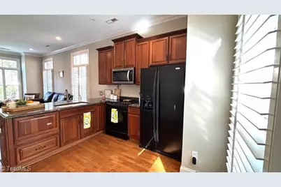 624 N Elm Street #A, Greensboro, NC 27401 - Photo 8